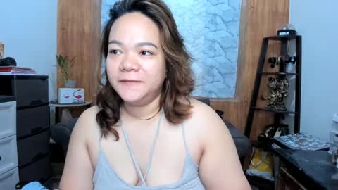 Snapshot of delightfulcurvy chatting on March 10, 11:06 pm delightfulcurvy online show from March 10, 11:06 pm