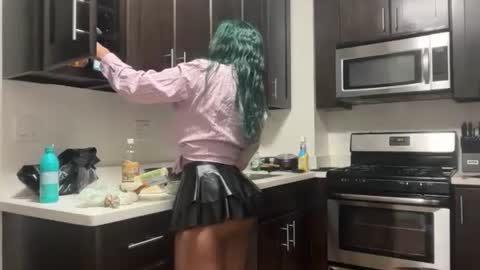 delightfuldark online show from December 18, 4:34 pm