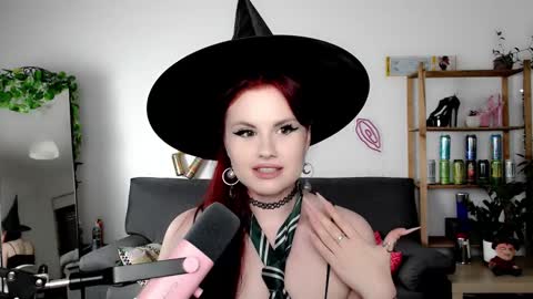 Snapshot of dellacrush_ chatting on October 4, 5:06 pm dellacrush_ online show from October 4, 5:06 pm