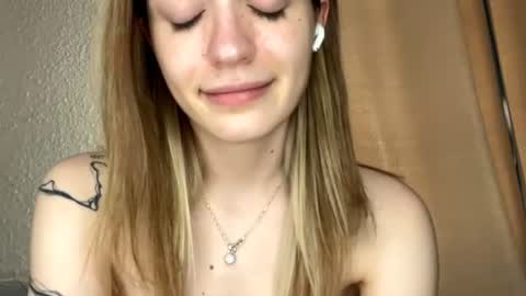 Sia online show from June 13, 1:41 pm