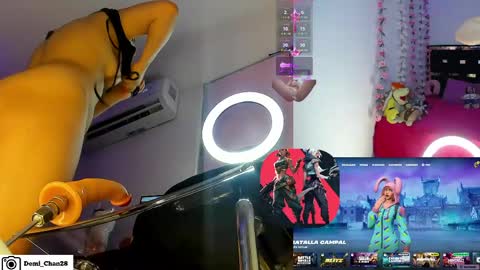 demiii online show from April 18, 9:12 am