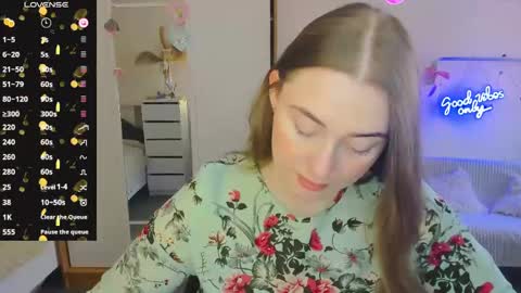 Sophie online show from February 19, 9:17 am