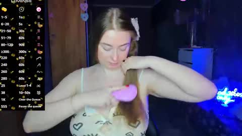 Sophie online show from March 11, 6:08 am