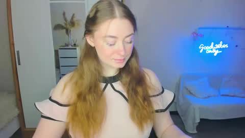 Sophie online show from February 7, 5:31 am