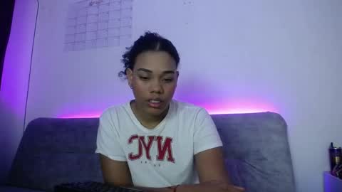 Snapshot of dena_k_ chatting on October 10, 10:20 am Dena k s online show from October 10, 10:20 am