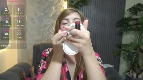 Laura online show from April 23, 12:40 pm