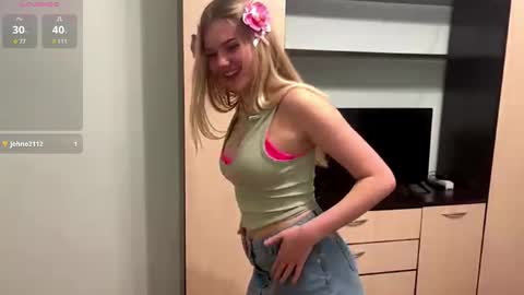 Luna online show from February 11, 4:19 pm