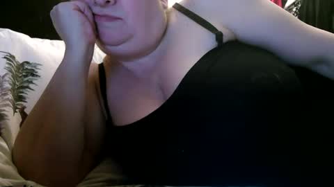 Snapshot of deroseblack chatting on March 5, 4:02 am deroseblack online show from March 5, 4:02 am