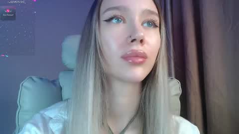 Ari online show from April 24, 5:16 pm