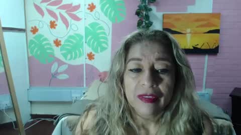 Snapshot of desire_latin chatting on January 6, 3:29 pm VALERIA online show from January 6, 3:29 pm