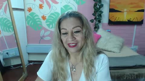 Snapshot of desire_latin chatting on March 11, 3:34 pm VALERIA online show from March 11, 3:34 pm