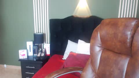 Snapshot of desiring__angel chatting on January 8, 4:11 pm Desiring Angel online show from January 8, 4:11 pm