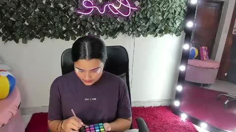 Destiny online show from April 25, 2:03 pm