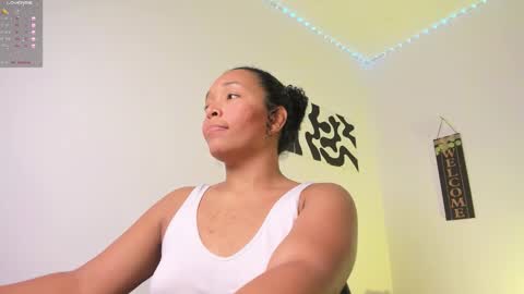 Snapshot of desty_y chatting on October 16, 3:31 am desty_y online show from October 16, 3:31 am