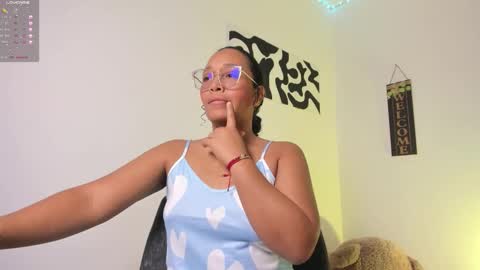 Snapshot of desty_y chatting on September 14, 5:27 am desty_y online show from September 14, 5:27 am