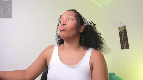 desty_y online show from October 31, 3:19 am