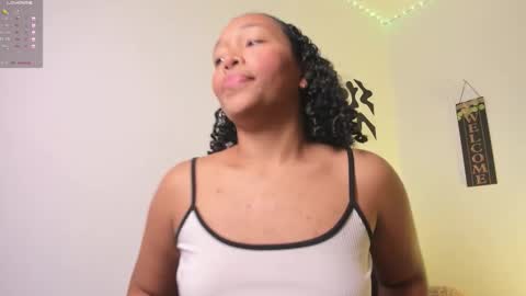 Snapshot of desty_y chatting on October 5, 4:34 pm desty_y online show from October 5, 4:34 pm