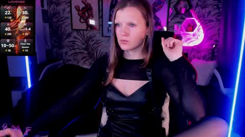 Evi online show from January 31, 7:29 pm