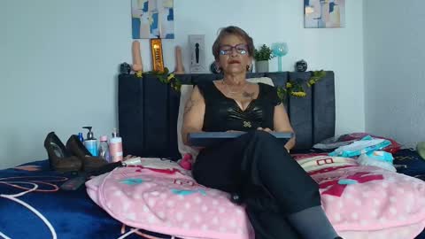 Devora online show from November 25, 6:42 pm