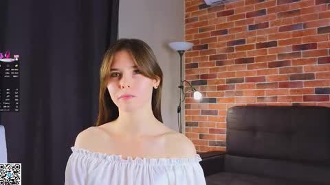 Snapshot of deyvessa chatting on September 30, 8:35 pm Kira online show from September 30, 8:35 pm