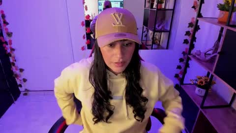 dhaniela naugthy online show from December 19, 12:52 pm