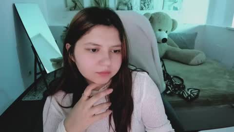 Dia online show from April 18, 10:42 pm