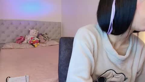 Diamond  online show from March 18, 1:05 pm