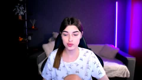 Snapshot of dianaa_lee chatting on September 19, 5:34 pm DIANA online show from September 19, 5:34 pm