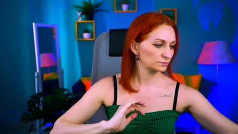 dianatorrens online show from February 18, 8:35 am