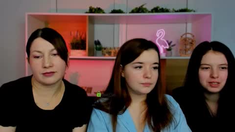 diara ti online show from December 5, 12:06 pm