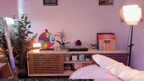 Estef  Germn     online show from July 5, 1:28 pm