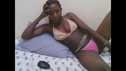 Dijah online show from November 27, 6:33 pm