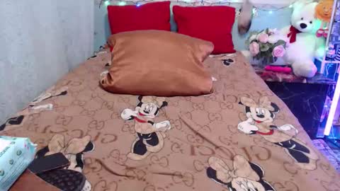 Dilfina online show from February 5, 7:06 pm