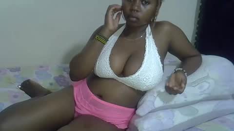 Snapshot of dime010 chatting on February 3, 10:11 pm dime online show from February 3, 10:11 pm