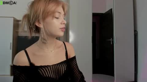 Dina online show from October 19, 8:05 am