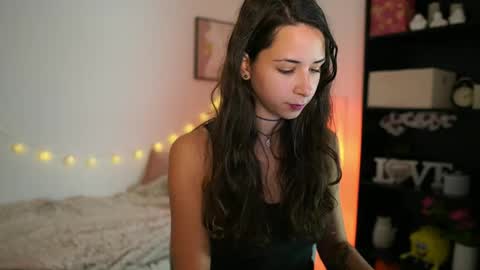 Dina online show from December 22, 8:39 am