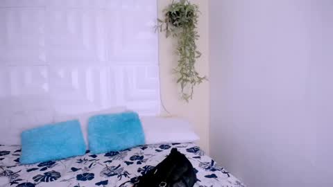 DINA online show from April 26, 8:50 pm