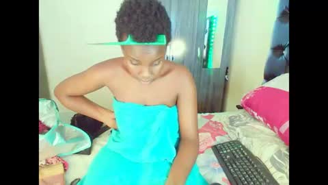 dinnydakrazx online show from December 19, 7:00 am