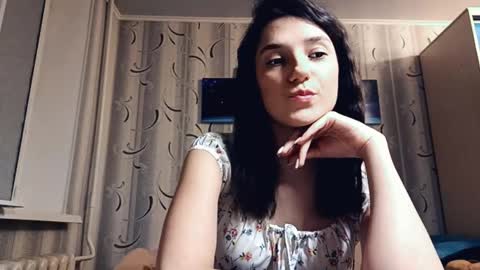 dinorahfleeks online show from March 9, 7:17 pm