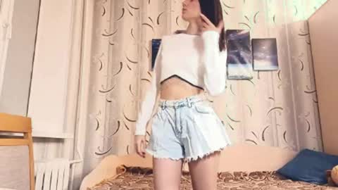 dinorahfleeks online show from March 11, 7:27 pm