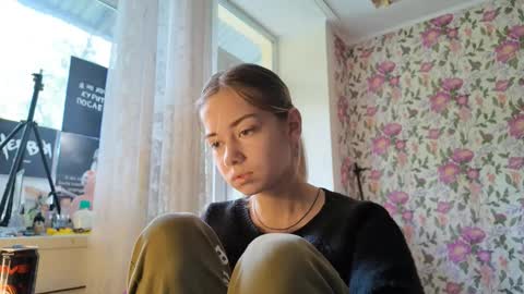 Snapshot of dinorahmroczkowski chatting on September 17, 8:01 am dinorahmroczkowski online show from September 17, 8:01 am