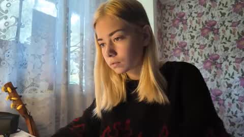 Snapshot of dinorahmroczkowski chatting on September 26, 8:34 am dinorahmroczkowski online show from September 26, 8:34 am