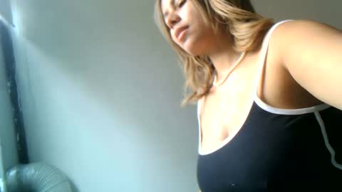 Snapshot of diosadeluniverso_ chatting on October 15, 1:03 pm diosadeluniverso_ online show from October 15, 1:03 pm