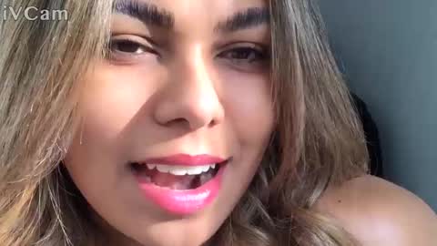 Snapshot of diosadeluniverso_ chatting on October 18, 7:59 pm diosadeluniverso_ online show from October 18, 7:59 pm