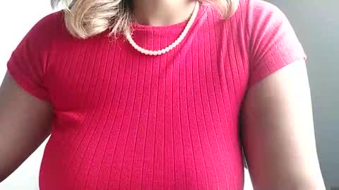 Snapshot of diosadeluniverso_ chatting on September 16, 12:29 am diosadeluniverso_ online show from September 16, 12:29 am