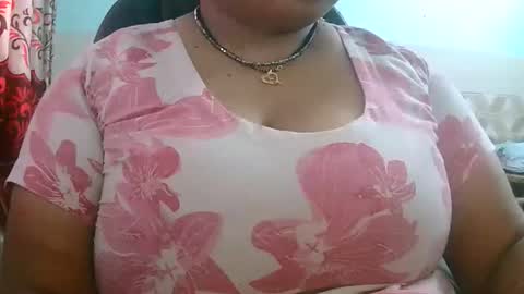 Snapshot of dipa2345 chatting on October 12, 11:45 am dipa2345 online show from October 12, 11:45 am