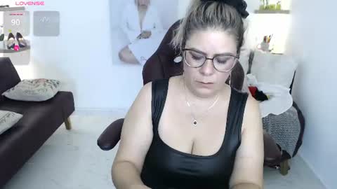 Diva online show from June 14, 2:24 am
