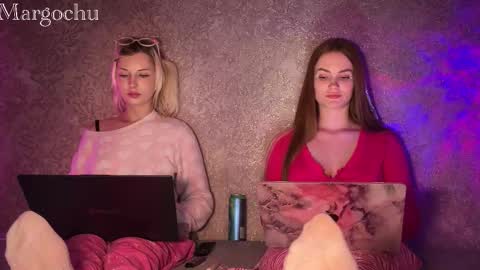 Hannah online show from October 21, 6:56 pm