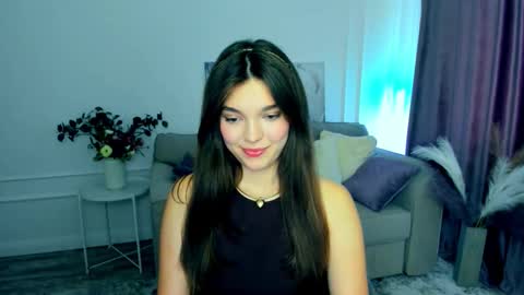 Hannah online show from September 28, 4:52 am