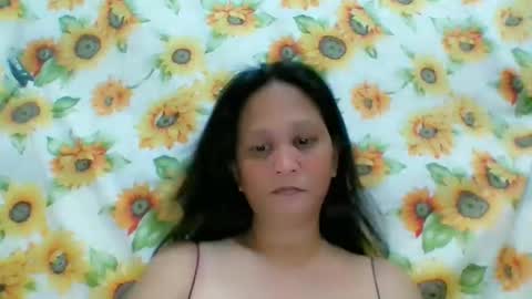 Snapshot of divinegrace10 chatting on October 24, 3:13 am Divine Grace Close To Your Hear online show from October 24, 3:13 am